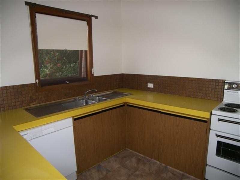 2/16 Ascot Avenue, Sandy Bay TAS 7005