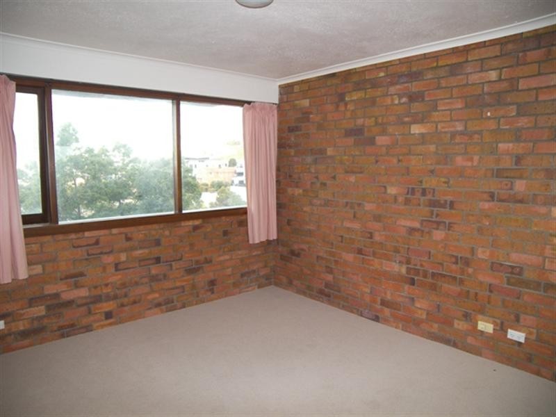 2/16 Ascot Avenue, Sandy Bay TAS 7005