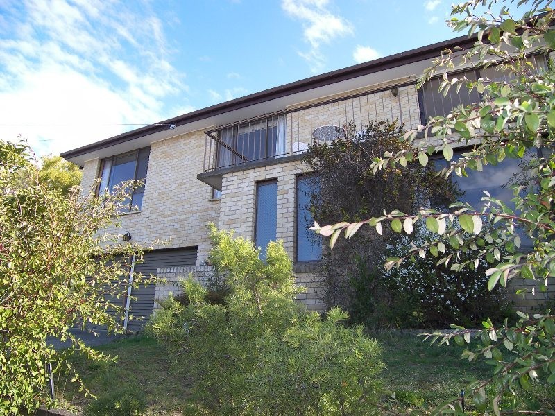 21 Ascot Avenue, Sandy Bay TAS 7005