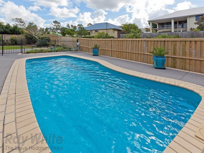 2 Bellevue Place, Springfield Lakes QLD 4300