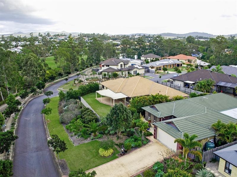 2 Bellevue Place, Springfield Lakes QLD 4300