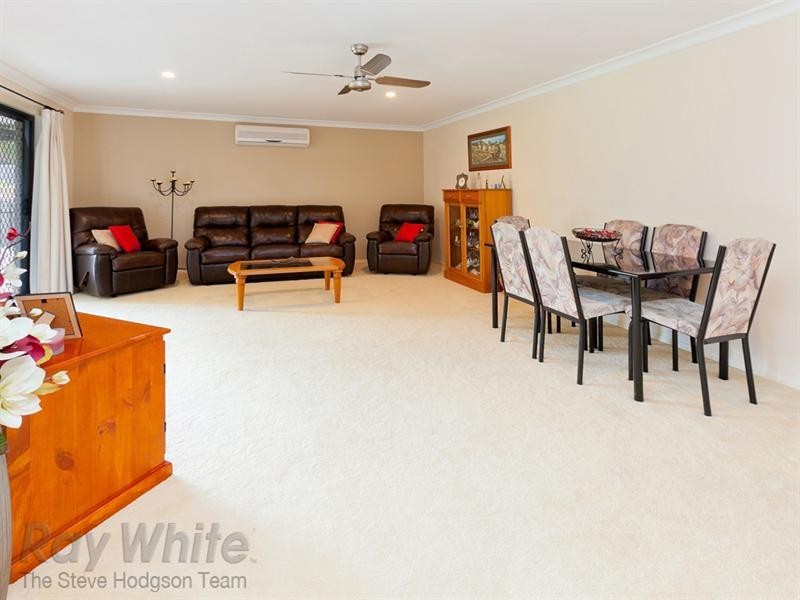 2 Bellevue Place, Springfield Lakes QLD 4300