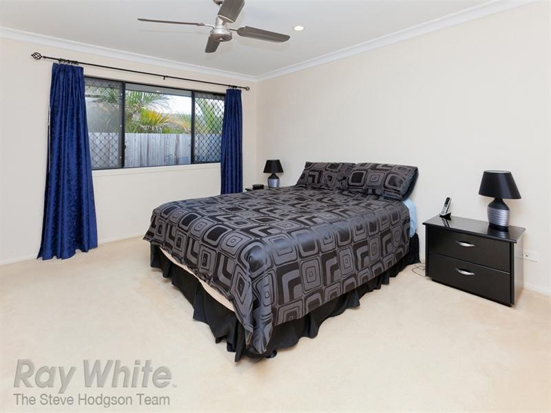 2 Bellevue Place, Springfield Lakes QLD 4300