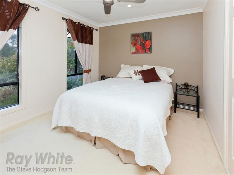 2 Bellevue Place, Springfield Lakes QLD 4300