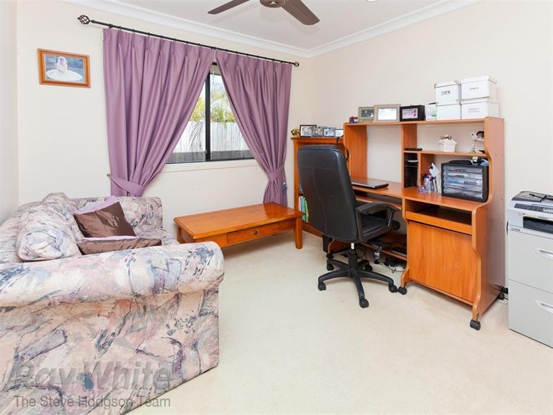 2 Bellevue Place, Springfield Lakes QLD 4300