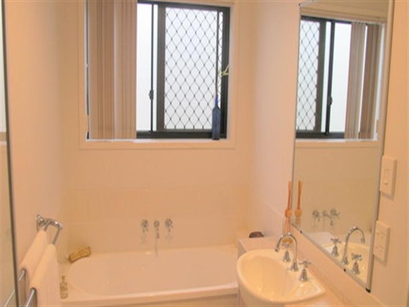 On Jezabel Drive, Springfield Lakes QLD 4300