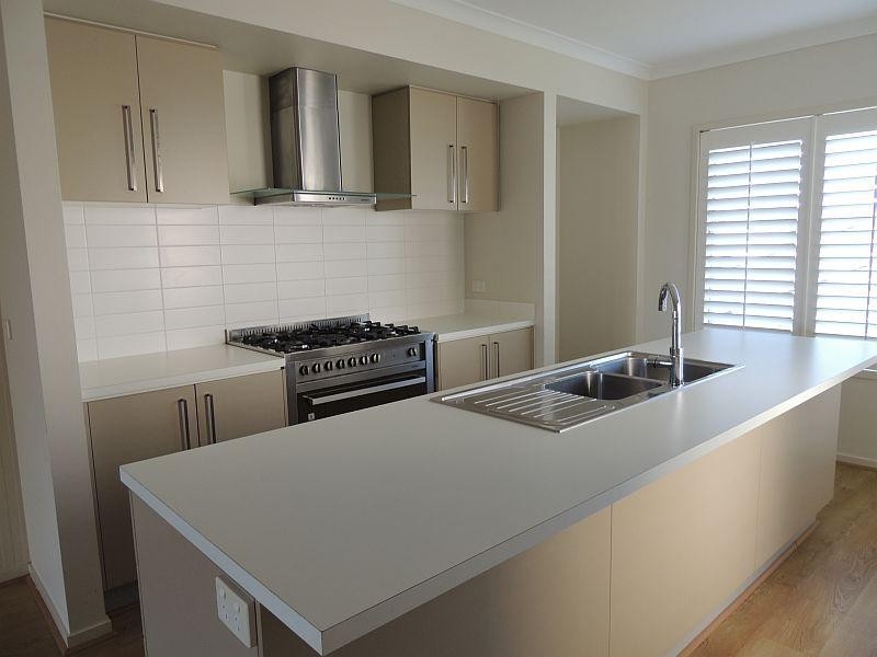 42 Atlantic Drive, Springfield Lakes QLD 4300