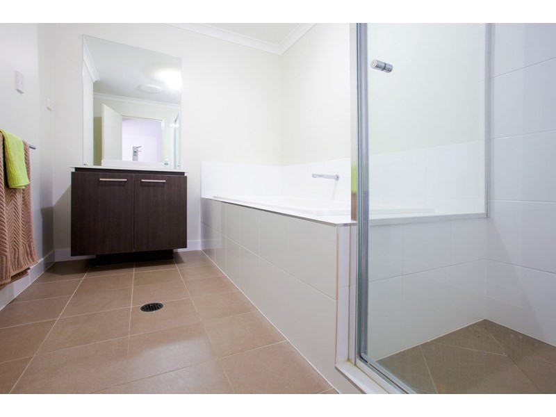 22 Park Edge Drive, Springfield Lakes QLD 4300