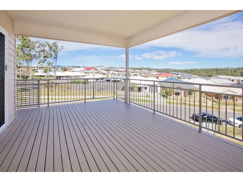 22 Park Edge Drive, Springfield Lakes QLD 4300