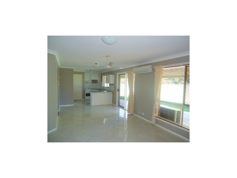 4 Cockatoo Place, Springfield QLD 4300