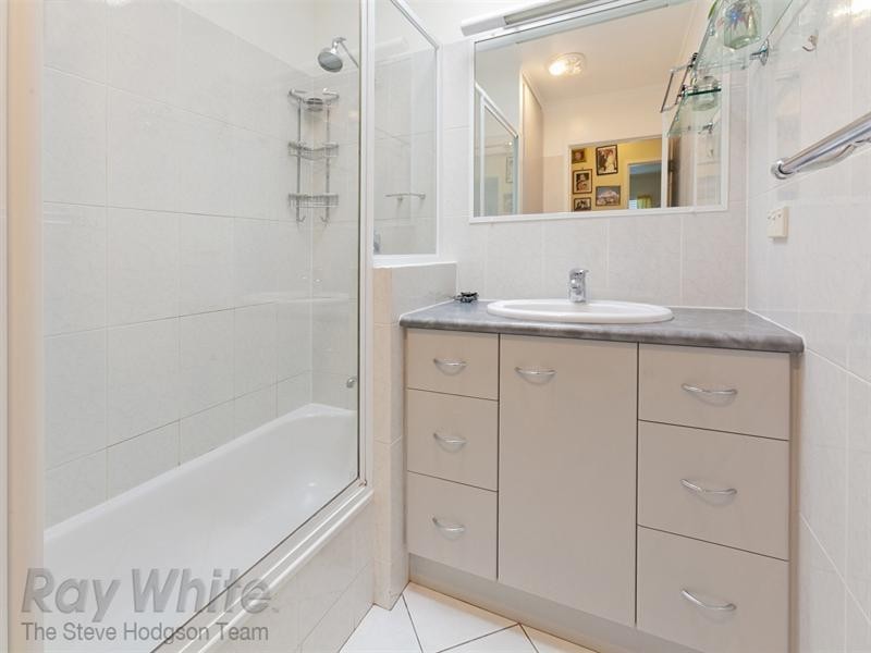22 Nile Street, Riverview QLD 4303