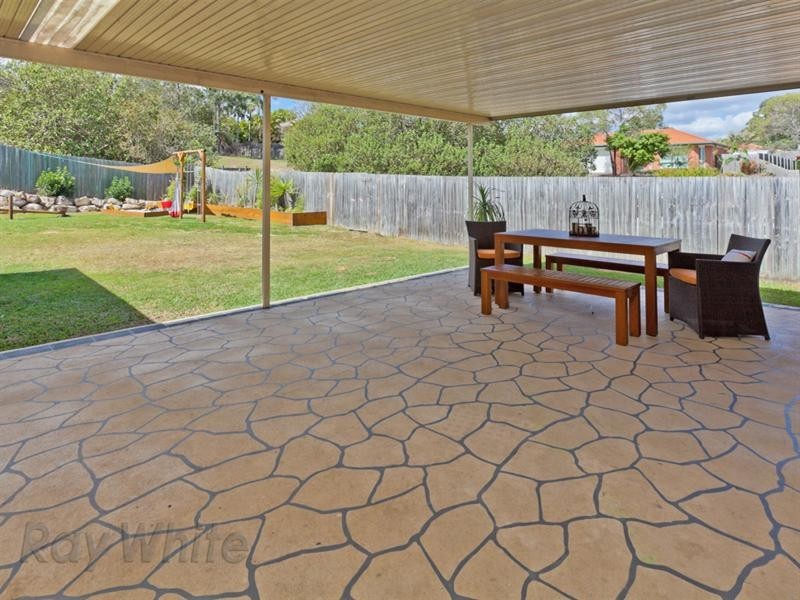 15 Scenic Crescent, Springfield QLD 4300