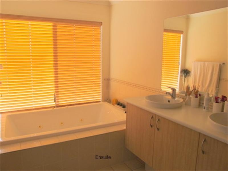 On Grand South Circuit, Springfield Lakes QLD 4300