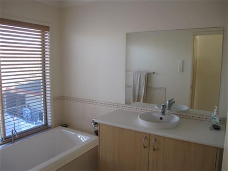 On Grand South Circuit, Springfield Lakes QLD 4300