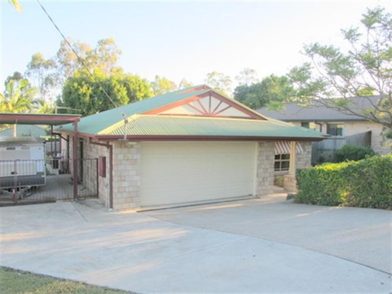 On Kertes Road, Camira QLD 4300