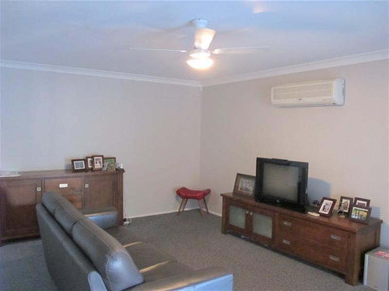 On Kertes Road, Camira QLD 4300