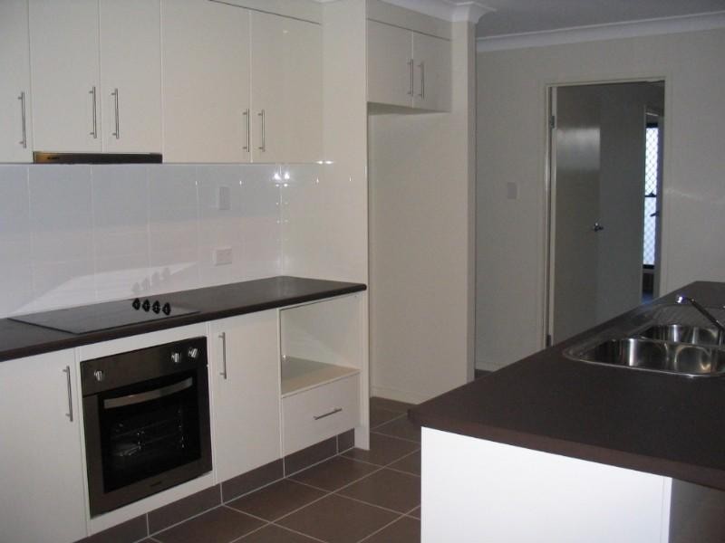 27 Cobbin Circuit, Redbank Plains QLD 4301
