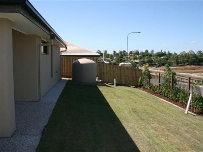 27 Cobbin Circuit, Redbank Plains QLD 4301
