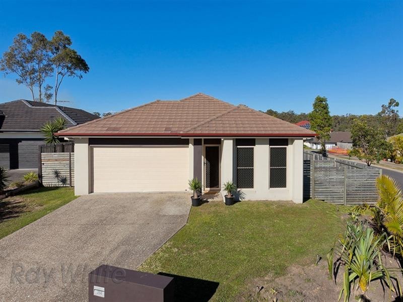 On Lakeside Avenue, Springfield Lakes QLD 4300