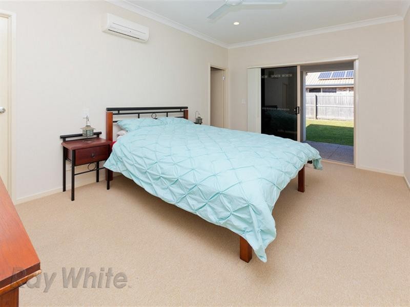 On Lakeside Avenue, Springfield Lakes QLD 4300