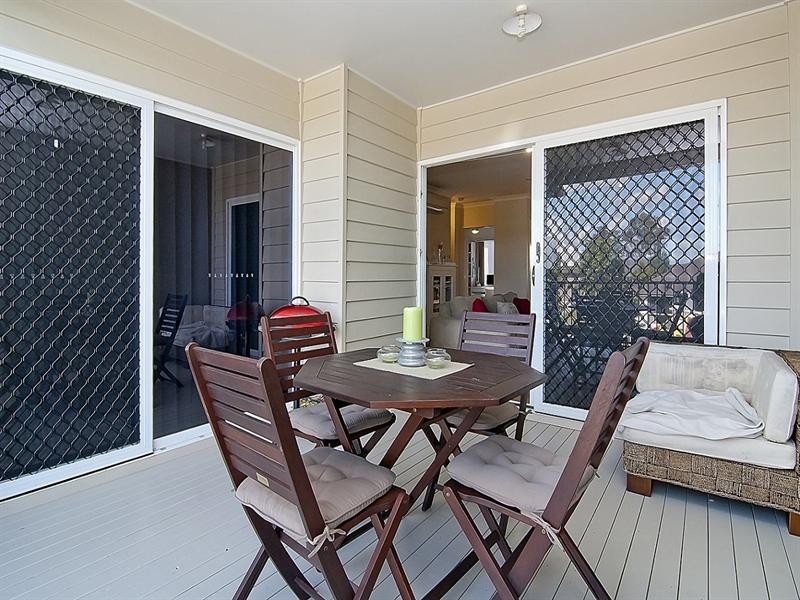 13 Riverside Crescent, Springfield Lakes QLD 4300