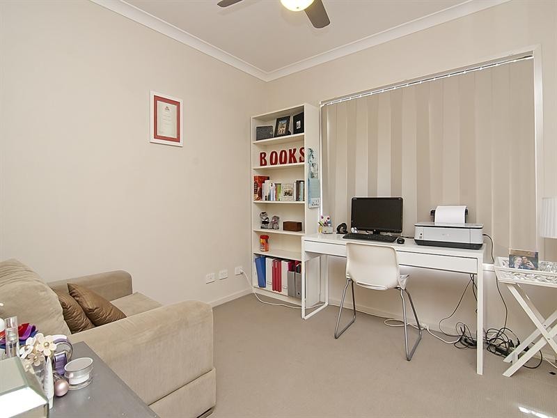 13 Riverside Crescent, Springfield Lakes QLD 4300