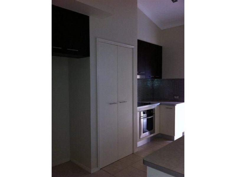 On Ash Avenue, Springfield Lakes QLD 4300