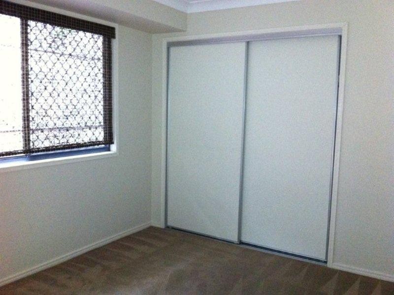 On Ash Avenue, Springfield Lakes QLD 4300