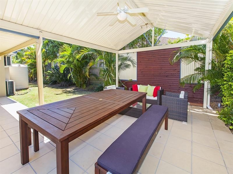 5 Emerson Close, Springfield Lakes QLD 4300