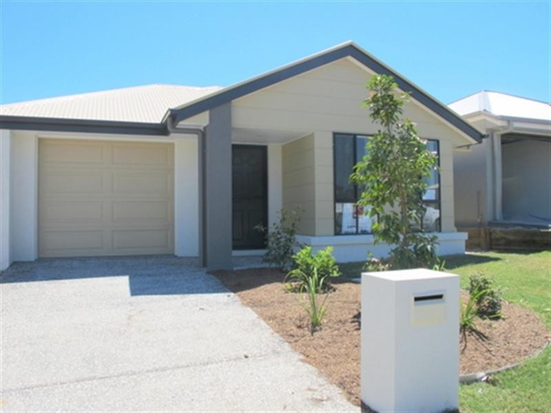 17 Isidore Street, Augustine Heights QLD 4300