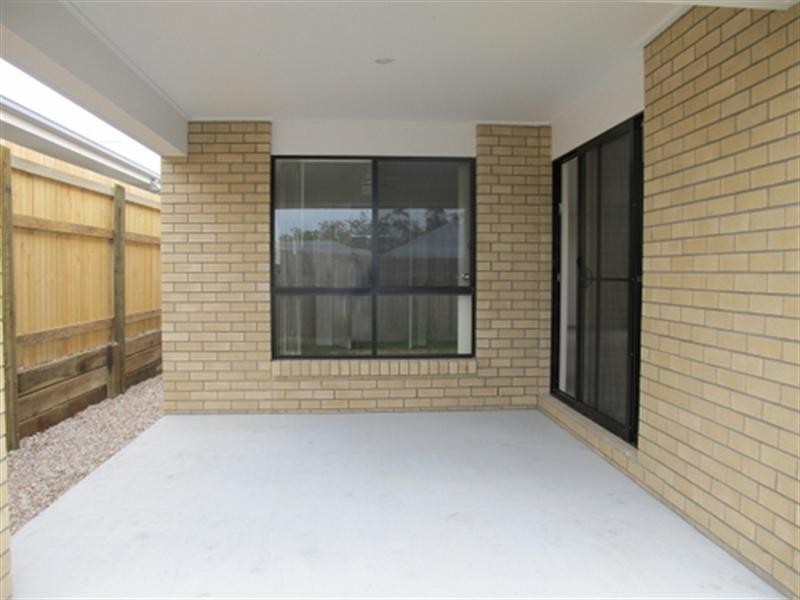 17 Isidore Street, Augustine Heights QLD 4300