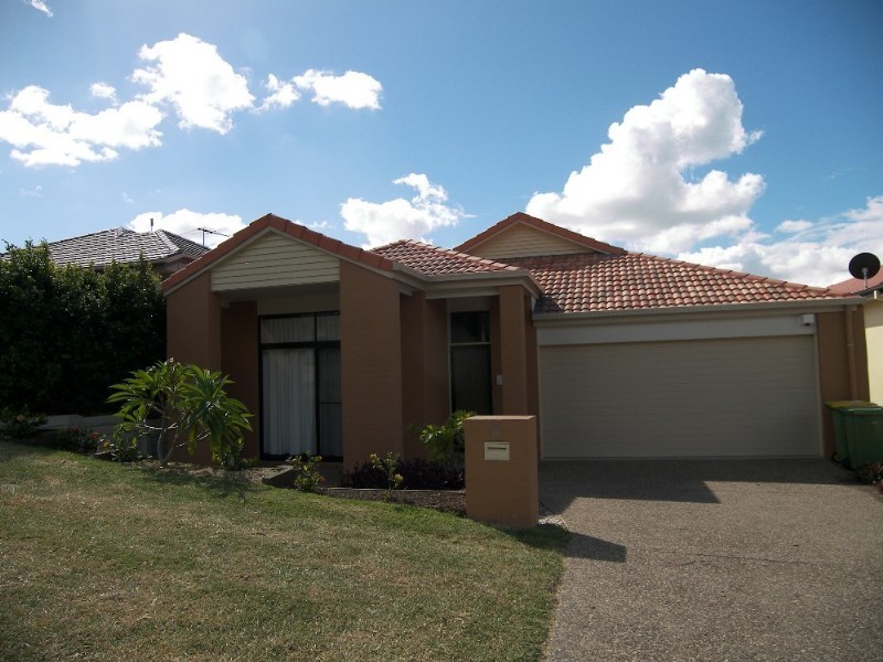 8 Grand South Circuit, Springfield Lakes QLD 4300