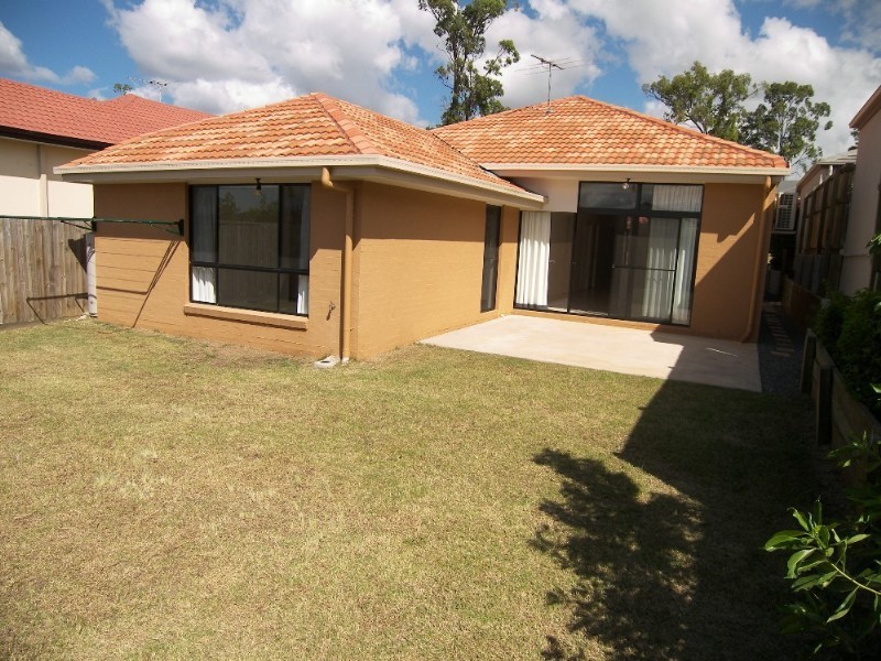 8 Grand South Circuit, Springfield Lakes QLD 4300