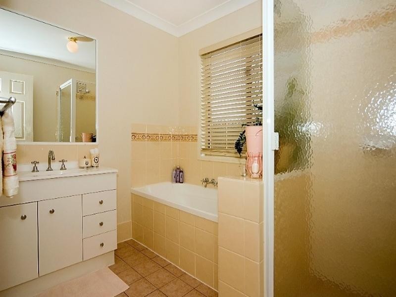 22 Bridgewater Road, Springfield QLD 4300