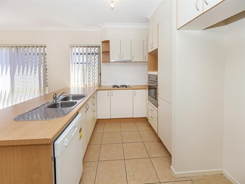 39 Jezabel Drive, Springfield Lakes QLD 4300