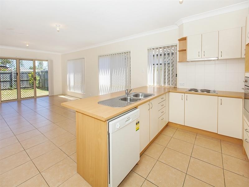 39 Jezabel Drive, Springfield Lakes QLD 4300