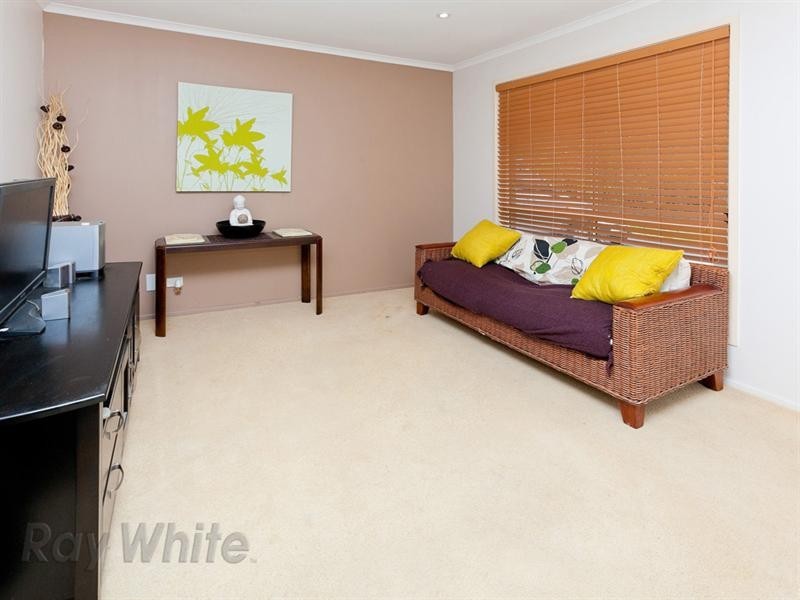 13 Park Grove Avenue, Camira QLD 4300