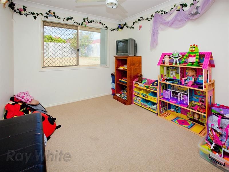9 Rae Close, Camira QLD 4300