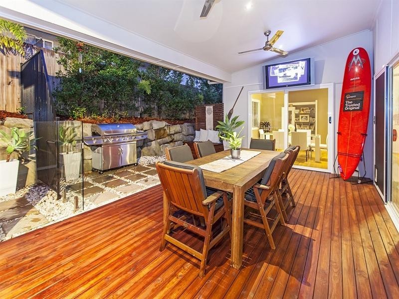 8 Bluebell Place, Brookwater QLD 4300