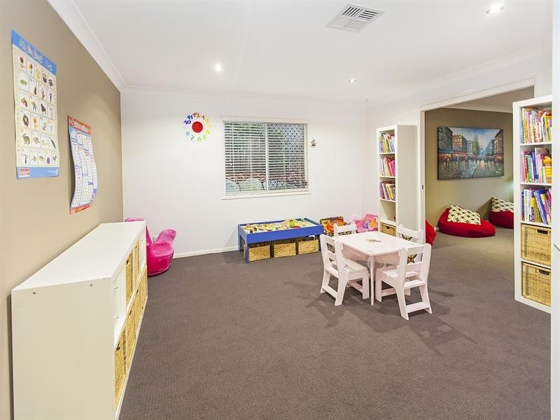 8 Bluebell Place, Brookwater QLD 4300