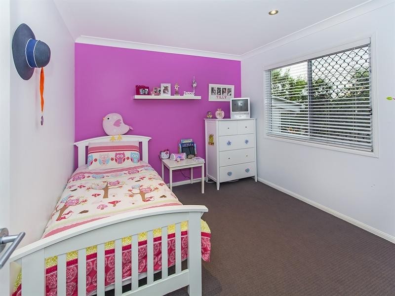 8 Bluebell Place, Brookwater QLD 4300