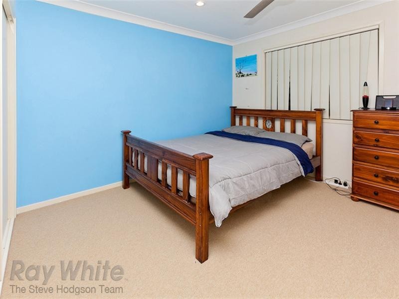 On Lakes Entrance, Springfield Lakes QLD 4300