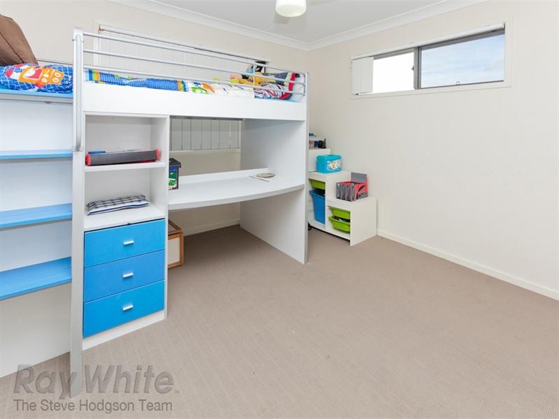 28 Greentrees Terrace, Springfield Lakes QLD 4300