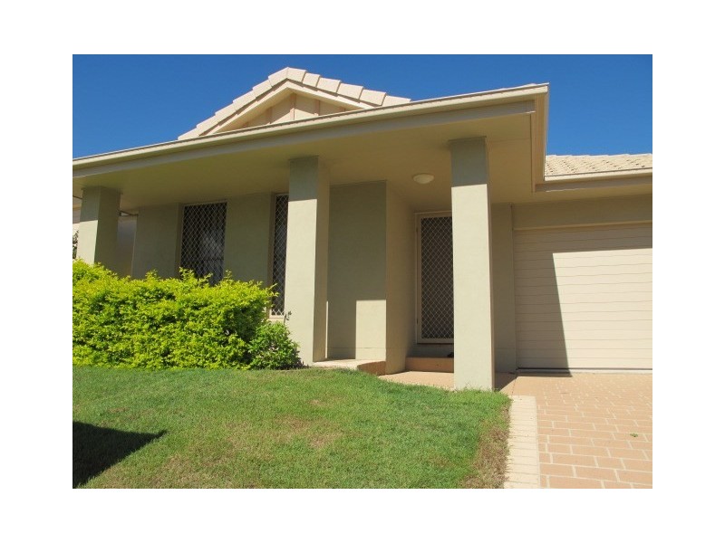 11 Lakes Entrance Drive, Springfield Lakes QLD 4300
