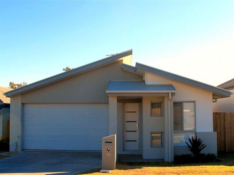40 Hallvard Crescent, Augustine Heights QLD 4300