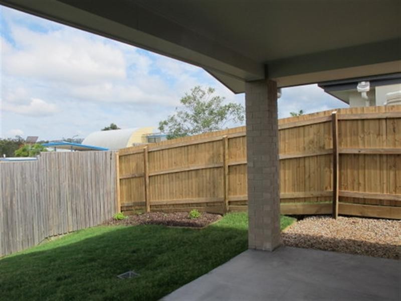 40 Hallvard Crescent, Augustine Heights QLD 4300