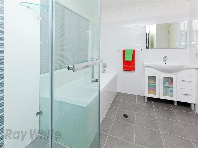 26 Ravenswood Lane, Springfield QLD 4300