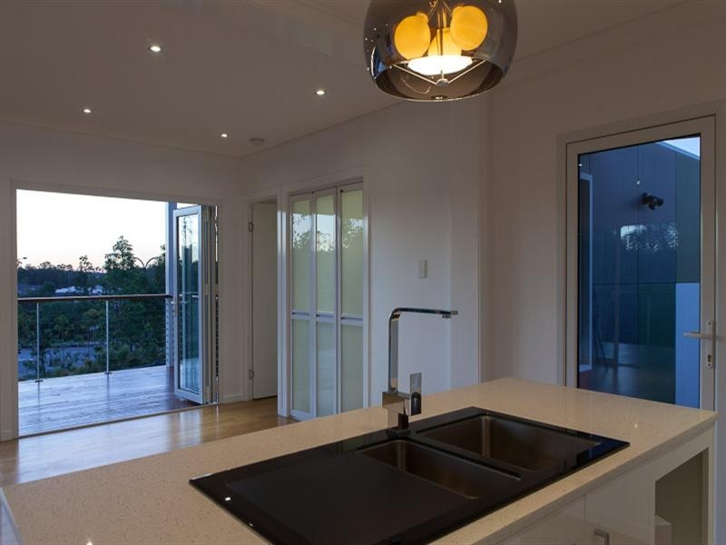 8 Boronia Court, Springfield Lakes QLD 4300