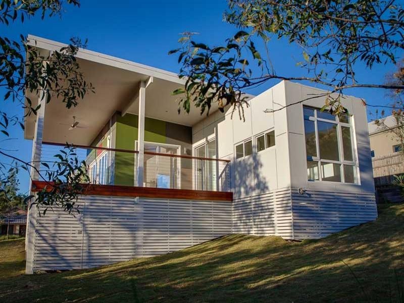 8 Boronia Court, Springfield Lakes QLD 4300