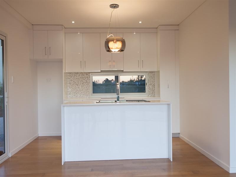 8 Boronia Court, Springfield Lakes QLD 4300